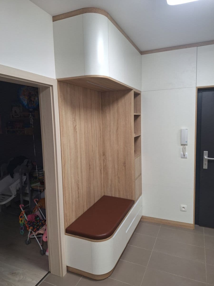 Predaj bytu 4-izbový 97 m², Škrábkových, Praha, Praha Predaj bytu 4-izbový 97 m², Škrábkových, Praha, Praha