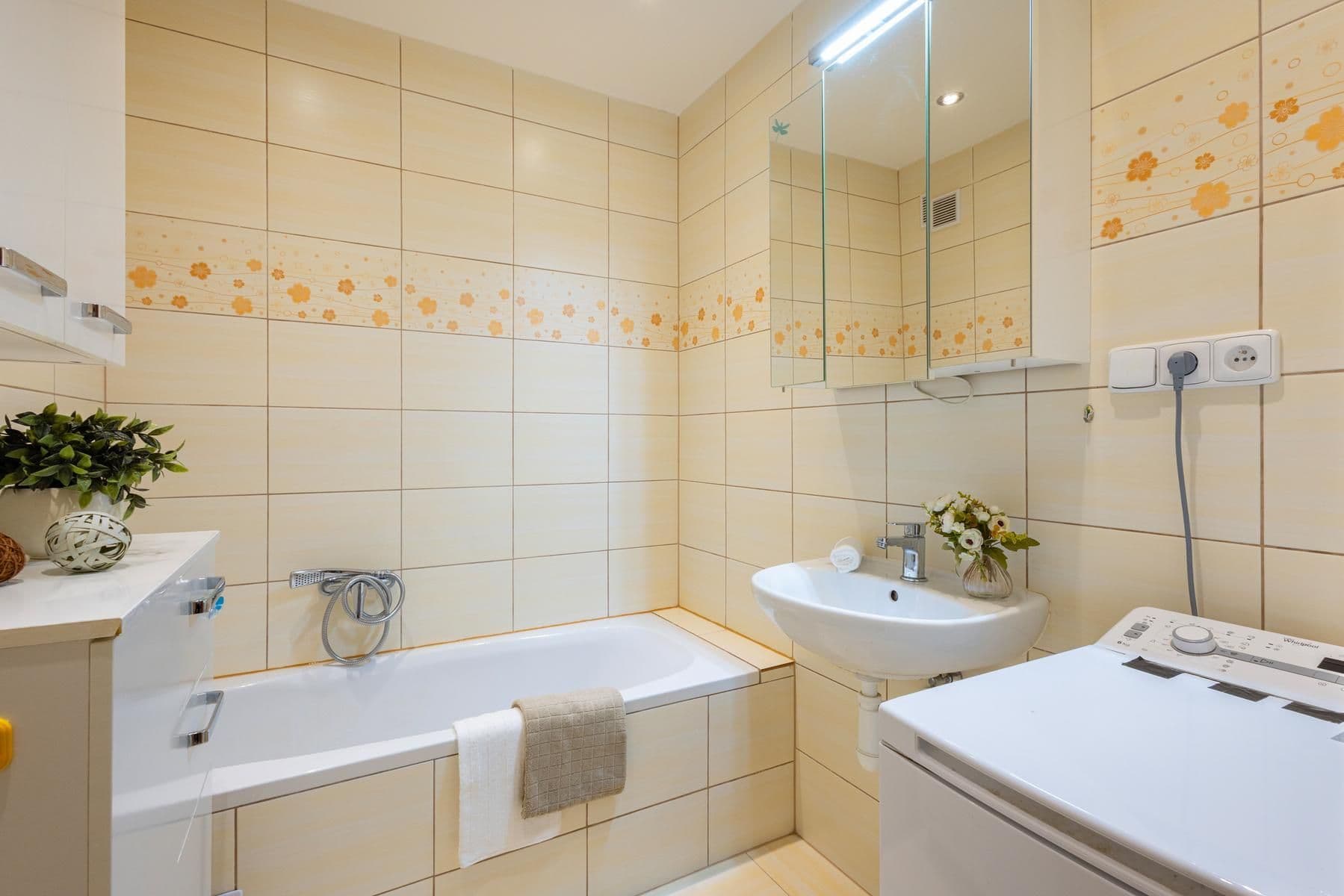 Predaj bytu 3-izbový 65 m², Jeřábová, Dobříš, Středočeský kraj Predaj bytu 3-izbový 65 m², Jeřábová, Dobříš, Středočeský kraj