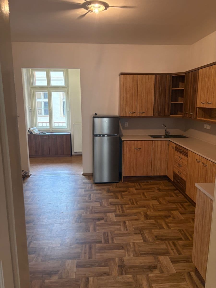 Prenájom bytu 2-izbový 72 m², Vltavská, Praha, Praha Prenájom bytu 2-izbový 72 m², Vltavská, Praha, Praha