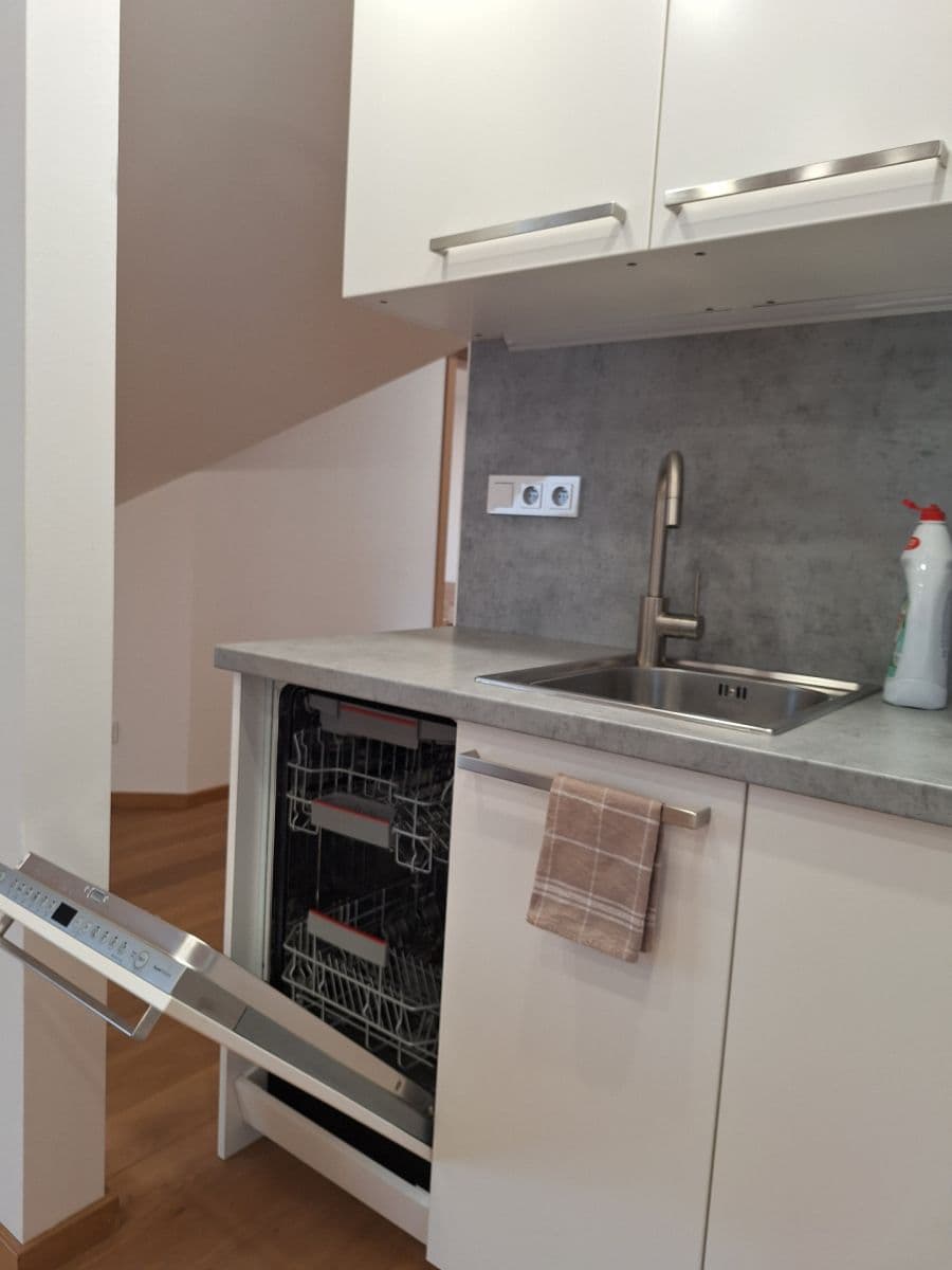 Prenájom bytu 2-izbový 72 m², Rektorská, Praha, Praha Prenájom bytu 2-izbový 72 m², Rektorská, Praha, Praha