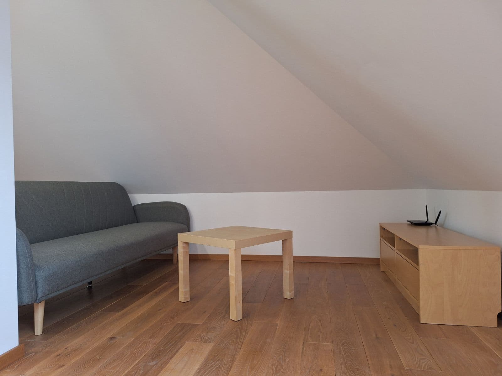 Prenájom bytu 2-izbový 72 m², Rektorská, Praha, Praha Prenájom bytu 2-izbový 72 m², Rektorská, Praha, Praha