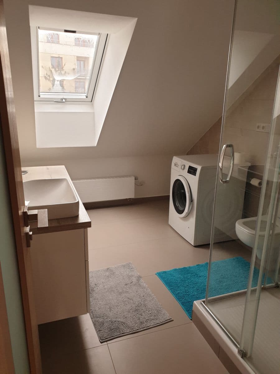 Prenájom bytu 2-izbový 72 m², Rektorská, Praha, Praha Prenájom bytu 2-izbový 72 m², Rektorská, Praha, Praha