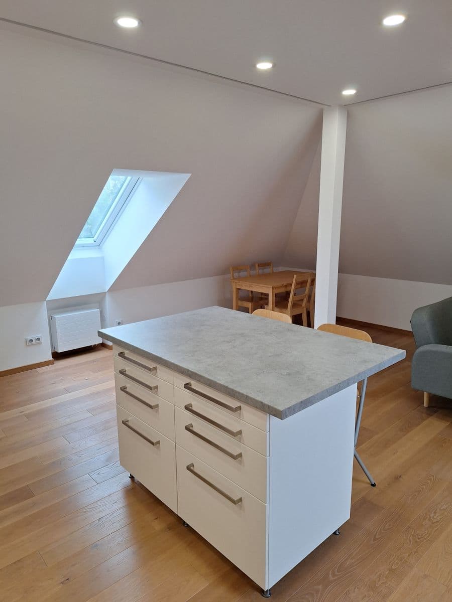 Prenájom bytu 2-izbový 72 m², Rektorská, Praha, Praha Prenájom bytu 2-izbový 72 m², Rektorská, Praha, Praha