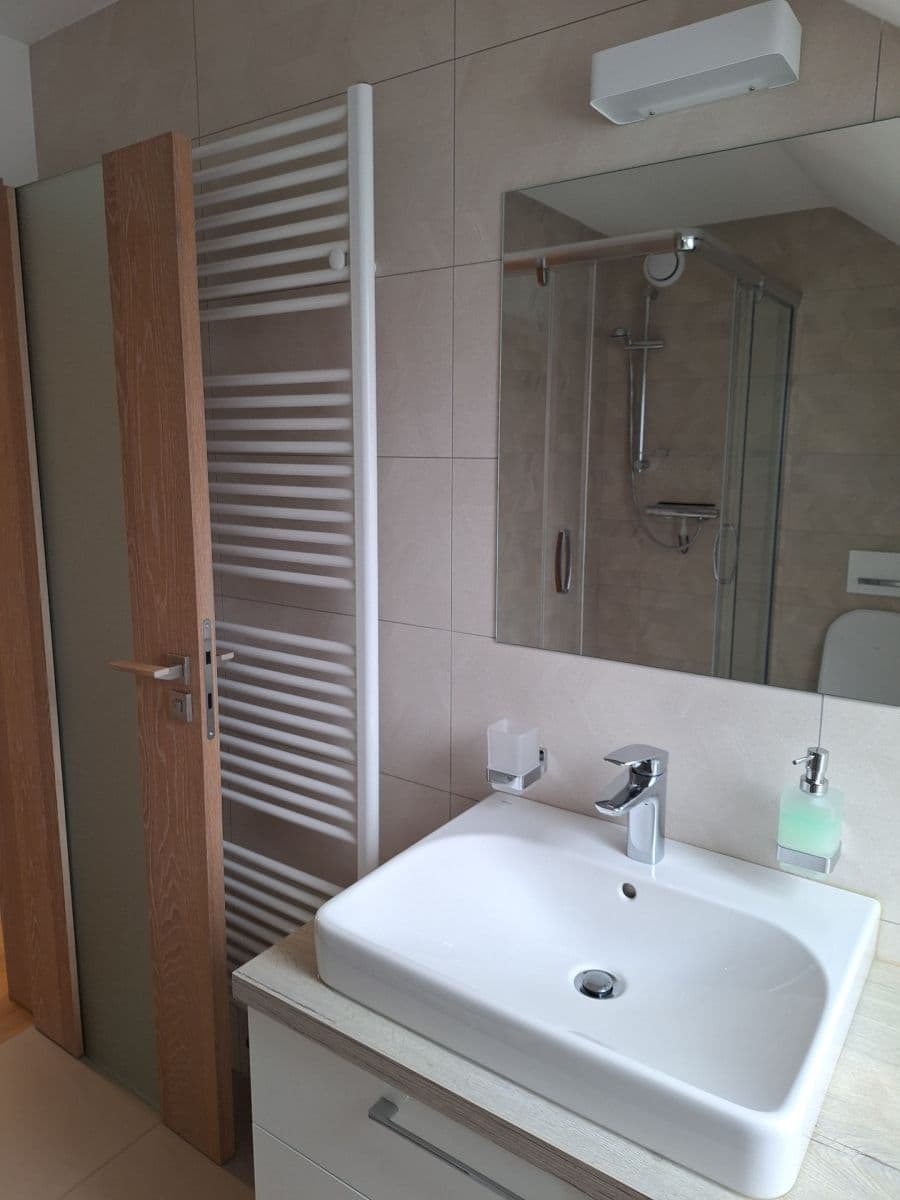 Prenájom bytu 2-izbový 72 m², Rektorská, Praha, Praha Prenájom bytu 2-izbový 72 m², Rektorská, Praha, Praha
