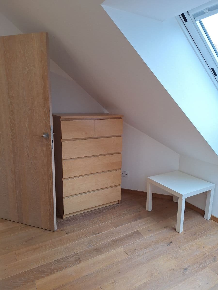Prenájom bytu 2-izbový 72 m², Rektorská, Praha, Praha Prenájom bytu 2-izbový 72 m², Rektorská, Praha, Praha