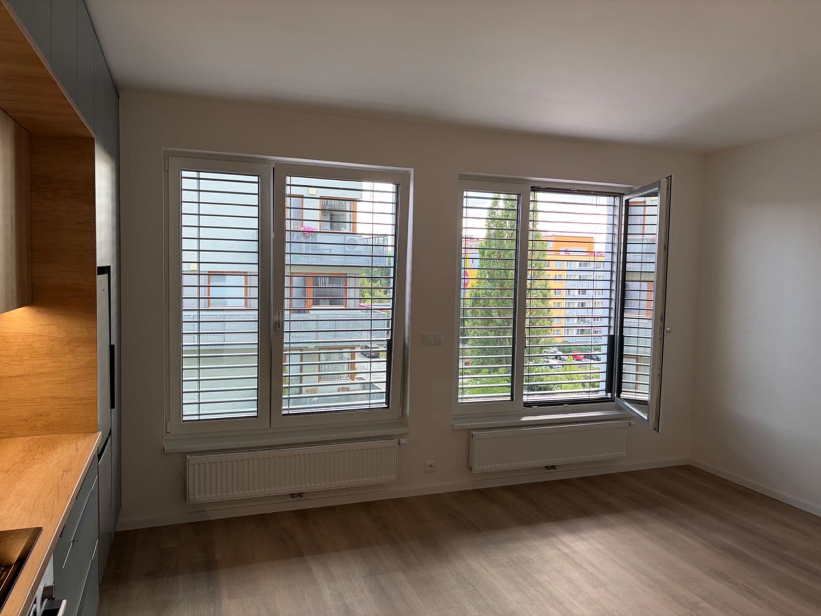 Prenájom bytu 1-izbový 38 m², Divíškové, Praha, Praha Prenájom bytu 1-izbový 38 m², Divíškové, Praha, Praha