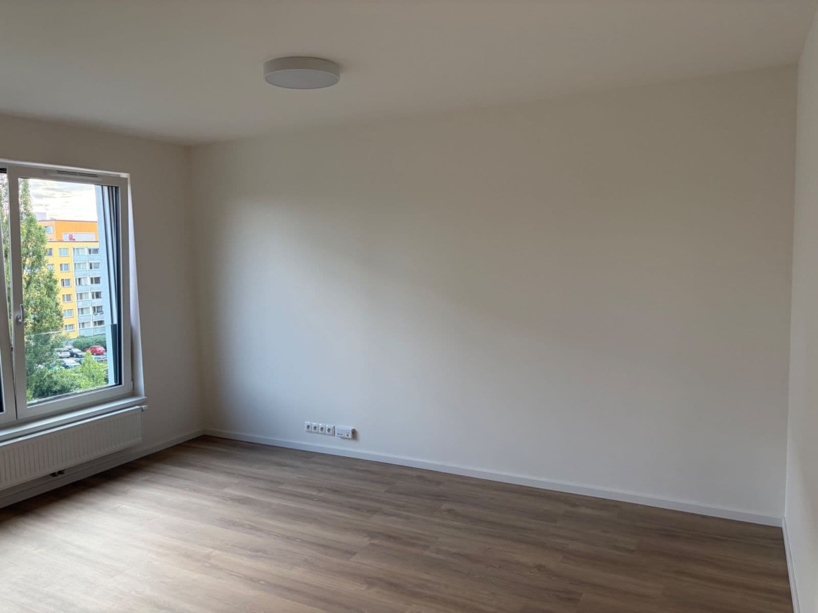 Prenájom bytu 1-izbový 38 m², Divíškové, Praha, Praha Prenájom bytu 1-izbový 38 m², Divíškové, Praha, Praha