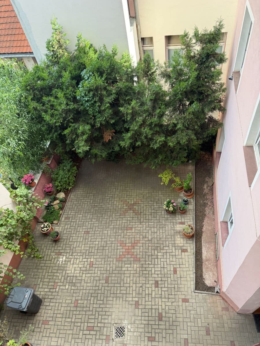 Prenájom bytu 2-izbový 40 m², Francouzská, Praha, Praha Prenájom bytu 2-izbový 40 m², Francouzská, Praha, Praha