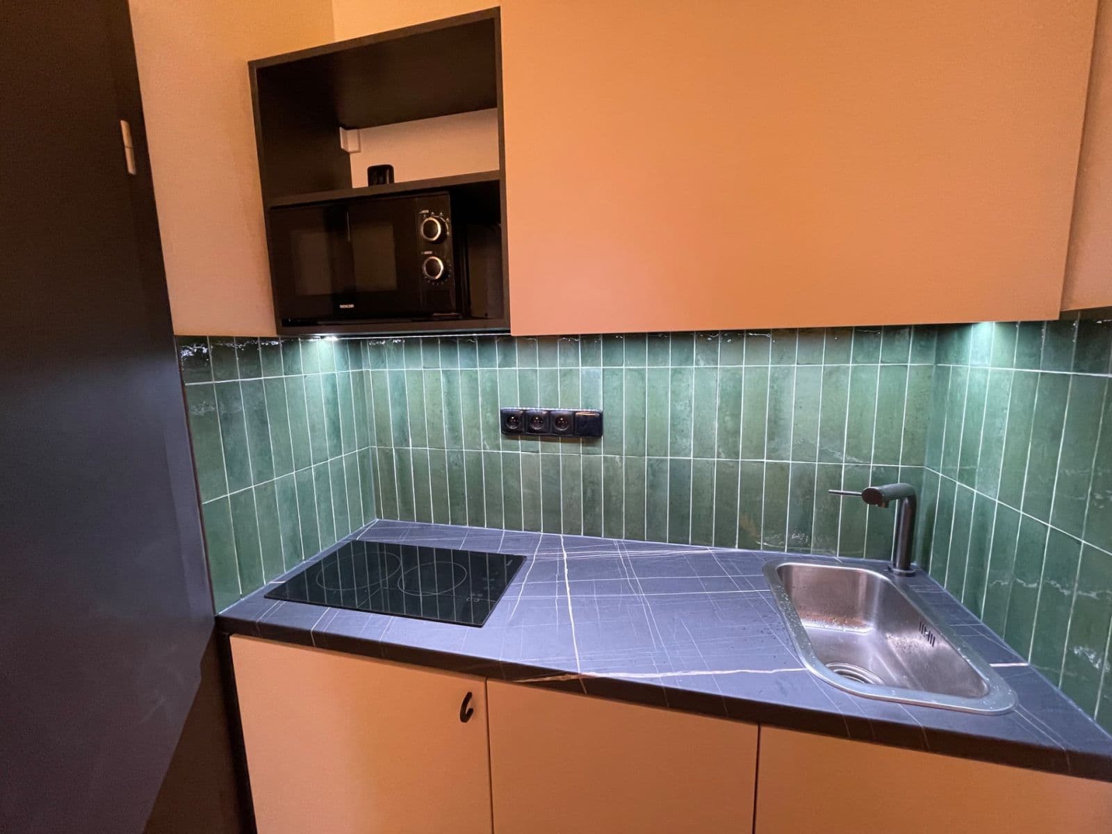 Prenájom bytu 1-izbový 25 m², Ondříčkova, Praha, Praha Prenájom bytu 1-izbový 25 m², Ondříčkova, Praha, Praha