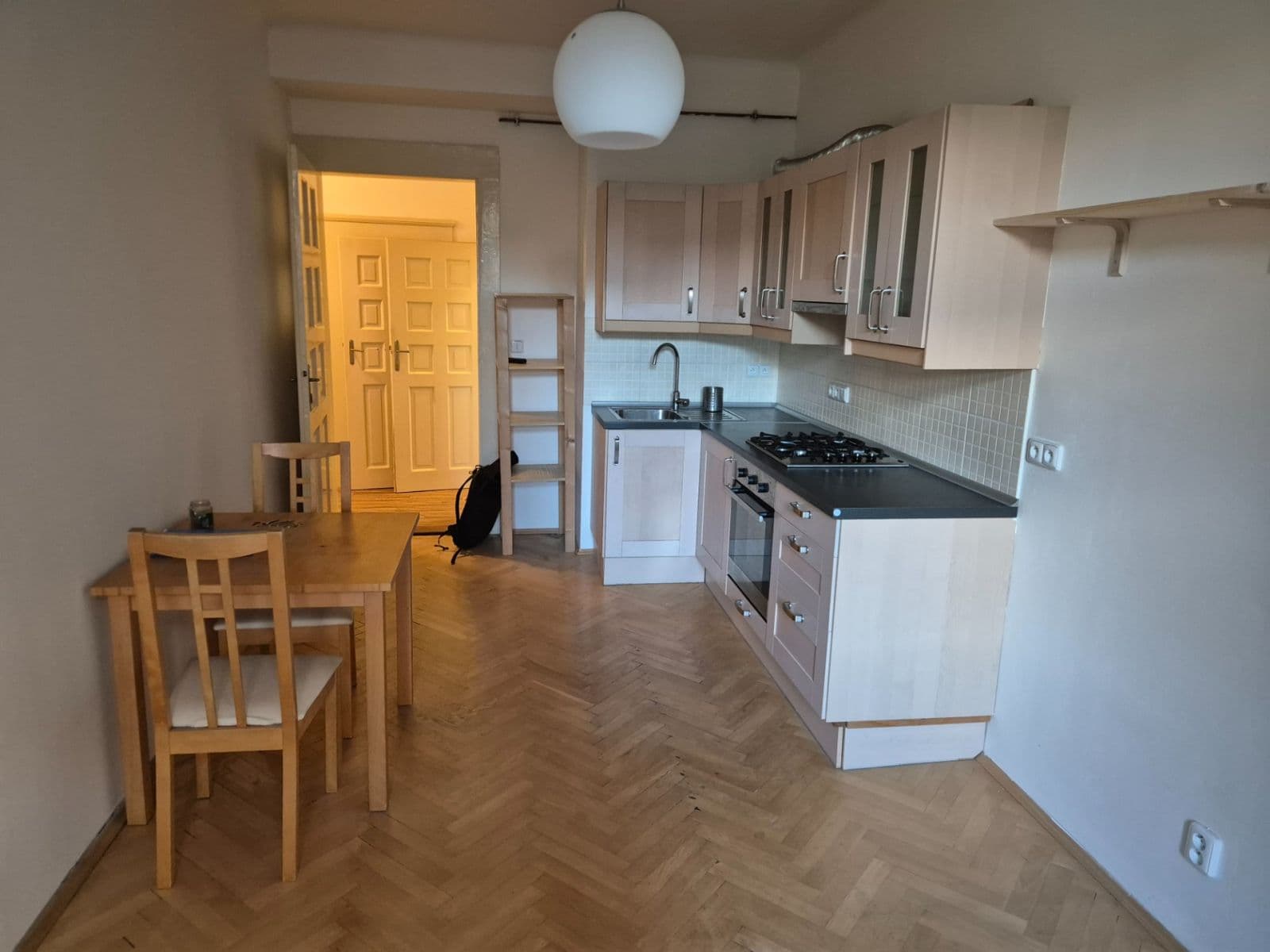 Prenájom bytu 2-izbový 48 m², Čajkovského, Praha, Praha Prenájom bytu 2-izbový 48 m², Čajkovského, Praha, Praha