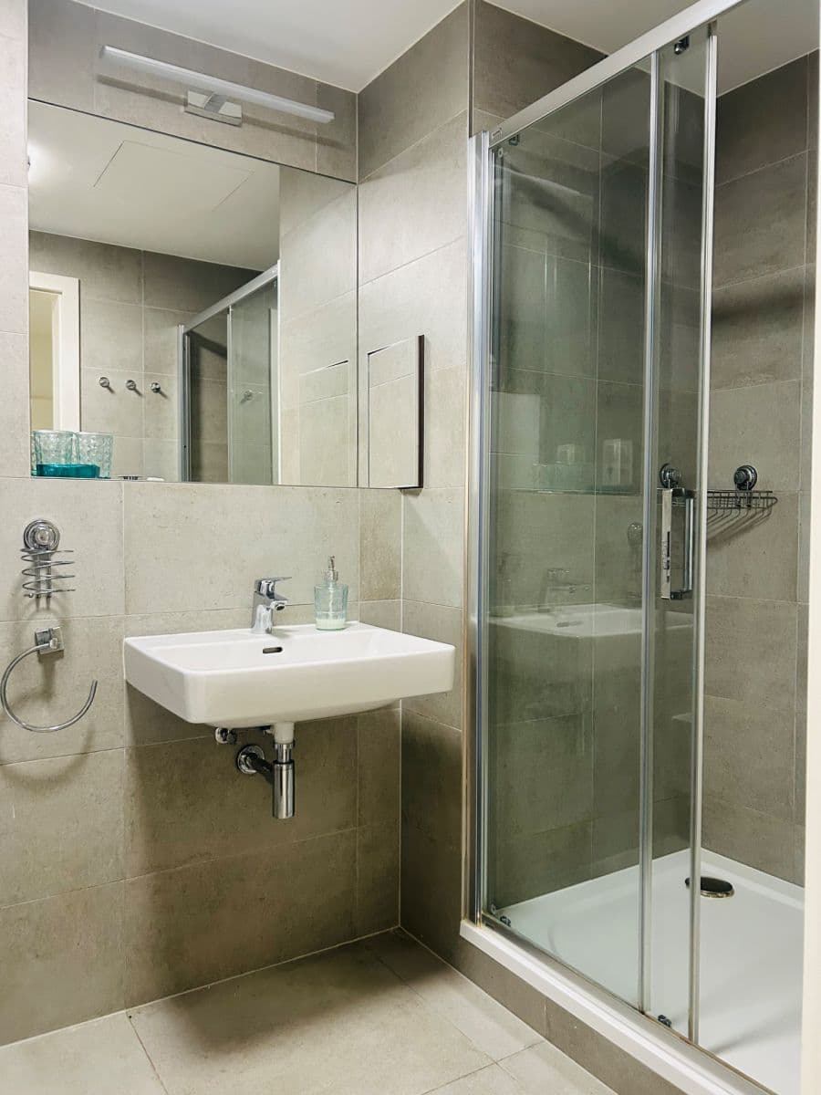 Prenájom bytu 2-izbový 54 m², Naskové, Praha, Praha Prenájom bytu 2-izbový 54 m², Naskové, Praha, Praha