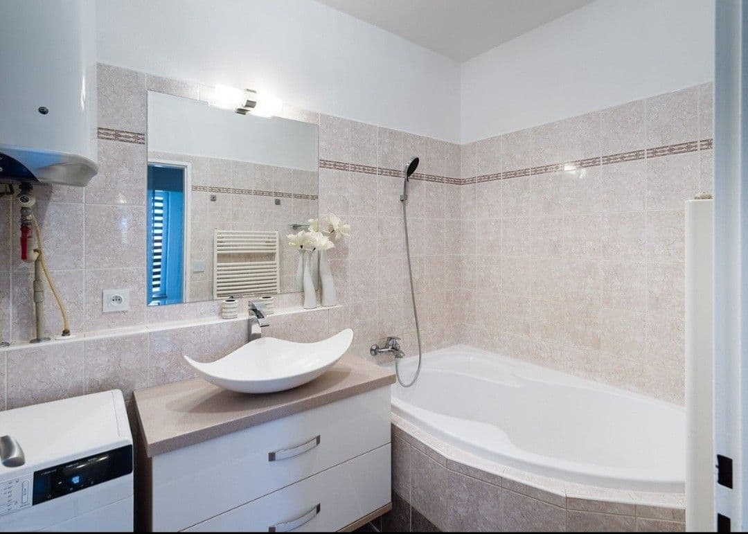 Predaj bytu 3-izbový 65 m², Habrová, Holubice, Středočeský kraj Predaj bytu 3-izbový 65 m², Habrová, Holubice, Středočeský kraj
