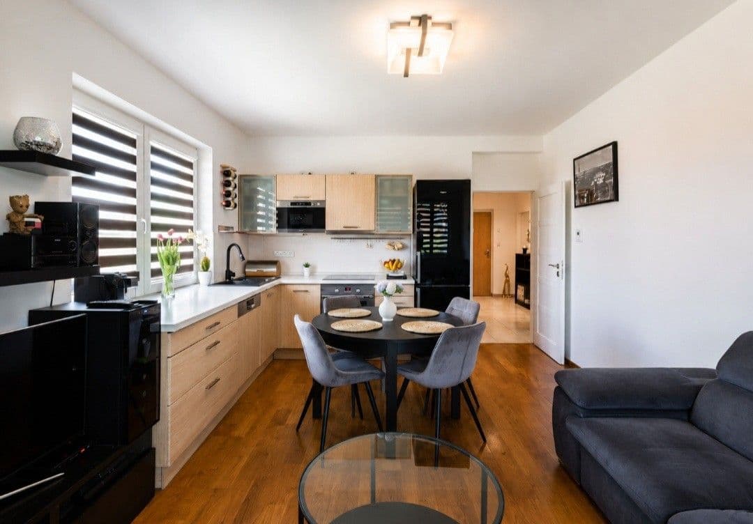 Predaj bytu 3-izbový 75 m², Habrová, Holubice, Středočeský kraj Predaj bytu 3-izbový 75 m², Habrová, Holubice, Středočeský kraj