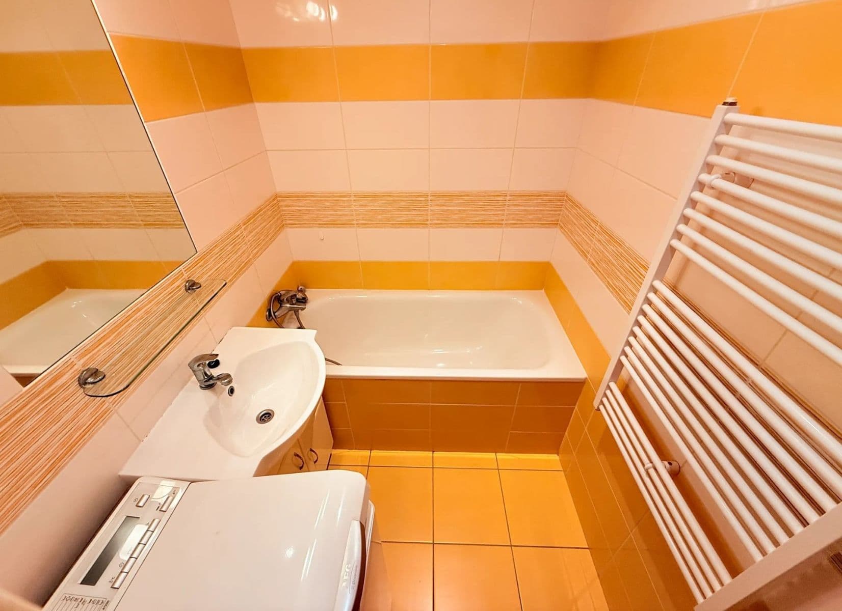 Prenájom bytu 2-izbový 43 m², Neustupného, Praha, Praha Prenájom bytu 2-izbový 43 m², Neustupného, Praha, Praha