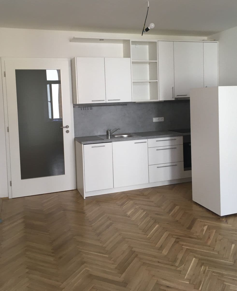 Prenájom bytu 2-izbový 48 m², Čechova, Praha, Praha Prenájom bytu 2-izbový 48 m², Čechova, Praha, Praha