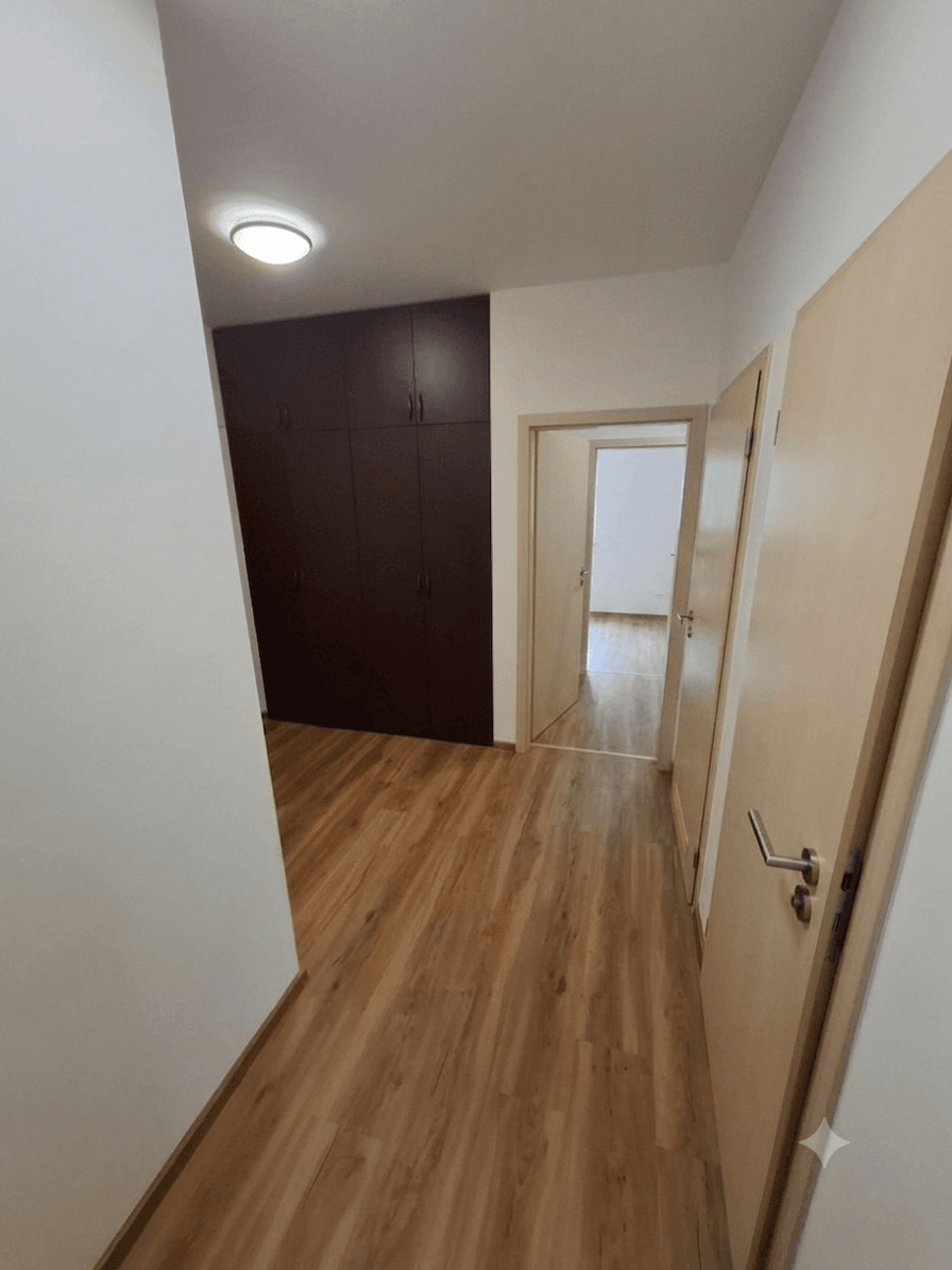 Prenájom bytu 3-izbový 86 m², Vacínovská, Praha, Praha Prenájom bytu 3-izbový 86 m², Vacínovská, Praha, Praha