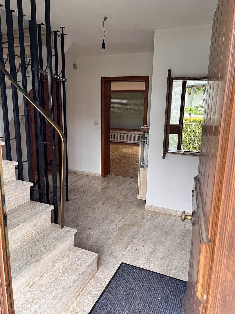 Predaj domu 140 m², pozemok 630 m², Bozener Straße 32, Rosenheim, Bavorsko Predaj domu 140 m², pozemok 630 m², Bozener Straße 32, Rosenheim, Bavorsko