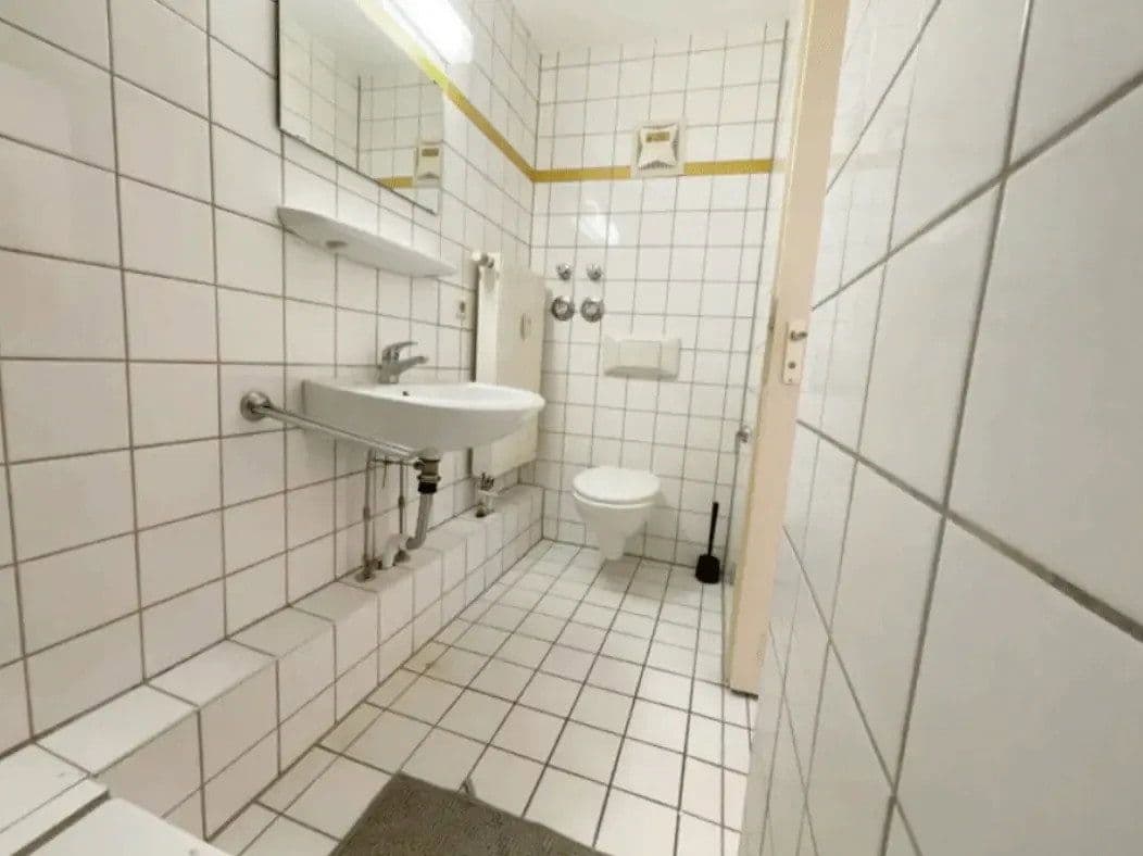 Prenájom bytu 1-izbový 22 m², Köln, Severné Porýnie - Westfálsko Prenájom bytu 1-izbový 22 m², Köln, Severné Porýnie - Westfálsko