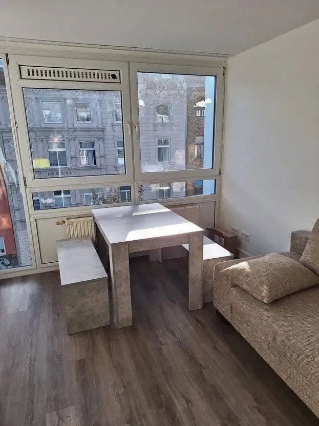 Prenájom bytu 1-izbový 22 m², Köln, Severné Porýnie - Westfálsko Prenájom bytu 1-izbový 22 m², Köln, Severné Porýnie - Westfálsko