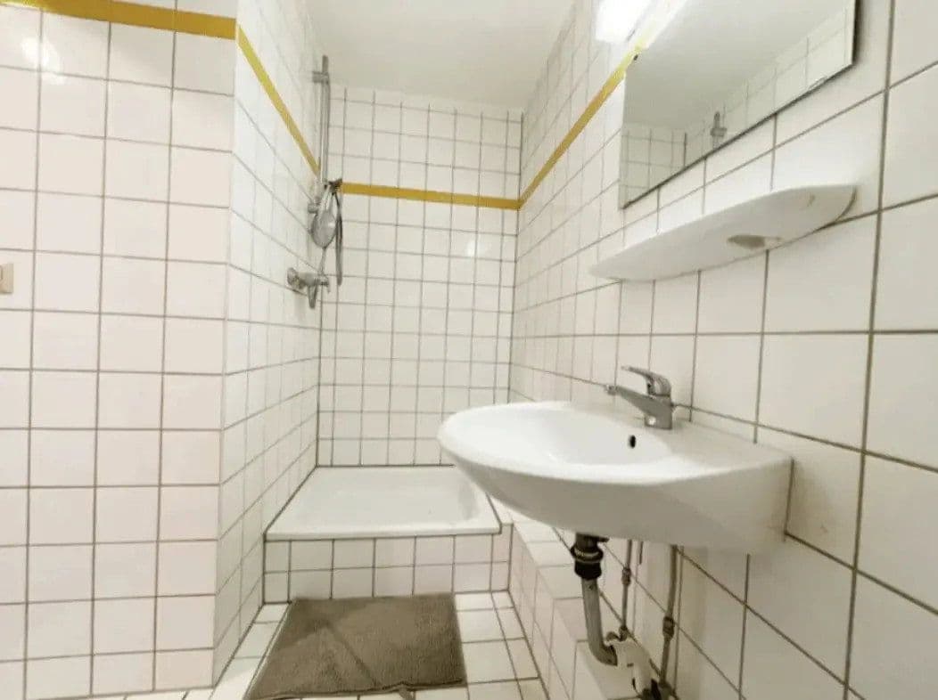Prenájom bytu 1-izbový 22 m², Köln, Severné Porýnie - Westfálsko Prenájom bytu 1-izbový 22 m², Köln, Severné Porýnie - Westfálsko