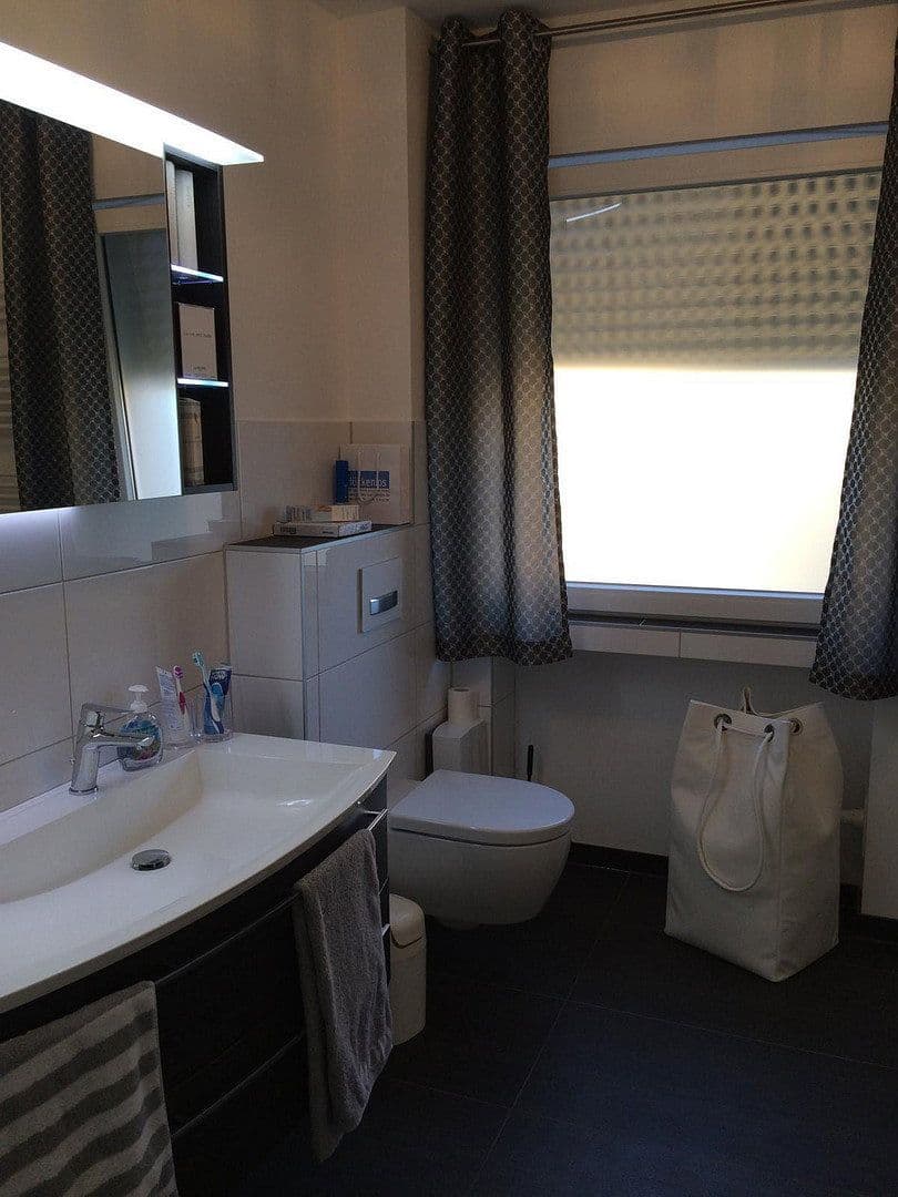 Predaj bytu 3-izbový 114 m², Essen, Severné Porýnie - Westfálsko Predaj bytu 3-izbový 114 m², Essen, Severné Porýnie - Westfálsko