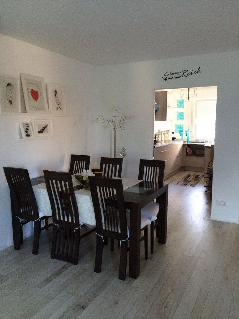 Predaj bytu 3-izbový 114 m², Essen, Severné Porýnie - Westfálsko Predaj bytu 3-izbový 114 m², Essen, Severné Porýnie - Westfálsko