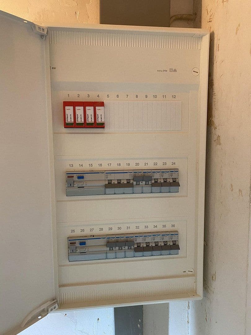 Prenájom bytu 3-izbový 85 m², Am Gottesberg 25, Bielefeld, Severné Porýnie - Westfálsko Prenájom bytu 3-izbový 85 m², Am Gottesberg 25, Bielefeld, Severné Porýnie - Westfálsko
