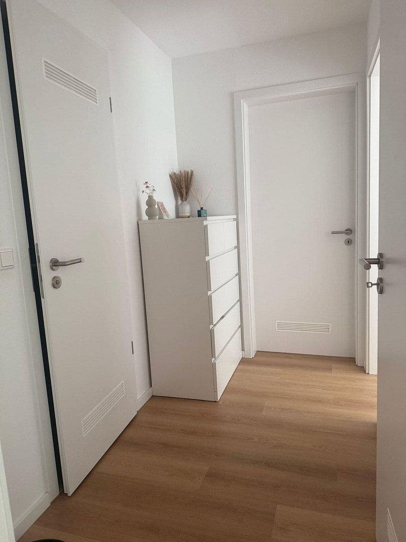 Prenájom bytu 3-izbový 85 m², Am Gottesberg 25, Bielefeld, Severné Porýnie - Westfálsko Prenájom bytu 3-izbový 85 m², Am Gottesberg 25, Bielefeld, Severné Porýnie - Westfálsko