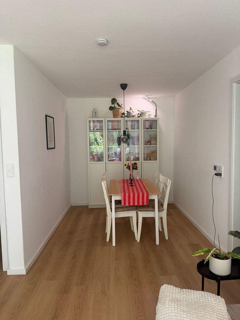 Prenájom bytu 3-izbový 85 m², Am Gottesberg 25, Bielefeld, Severné Porýnie - Westfálsko Prenájom bytu 3-izbový 85 m², Am Gottesberg 25, Bielefeld, Severné Porýnie - Westfálsko