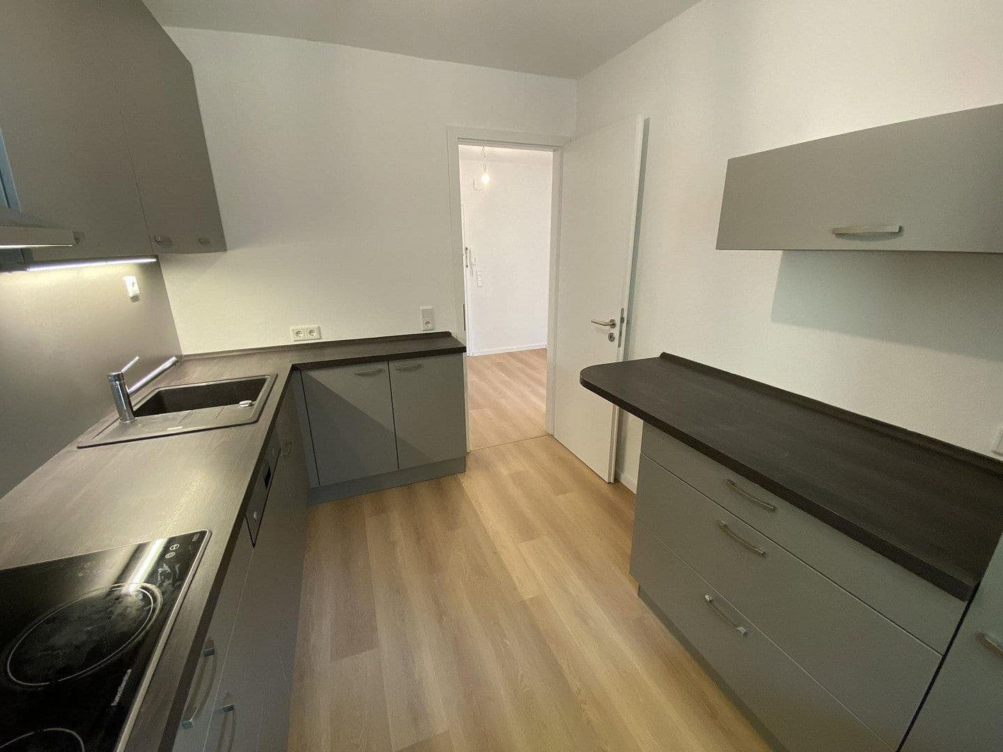 Prenájom bytu 3-izbový 85 m², Am Gottesberg 25, Bielefeld, Severné Porýnie - Westfálsko Prenájom bytu 3-izbový 85 m², Am Gottesberg 25, Bielefeld, Severné Porýnie - Westfálsko