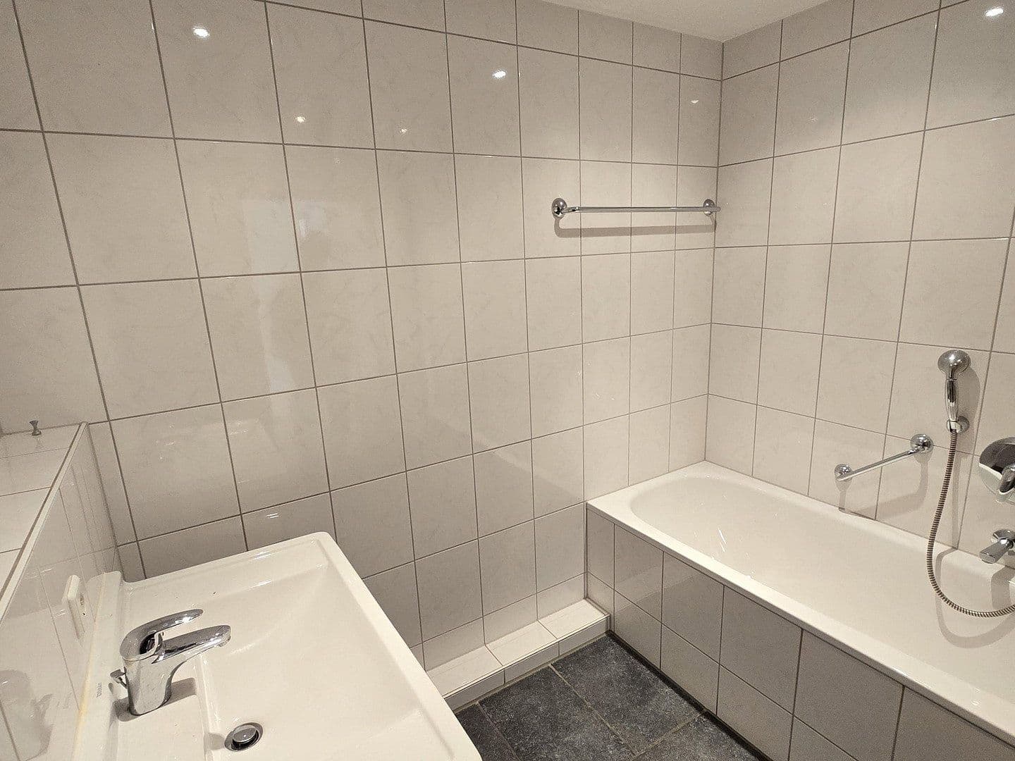 Predaj bytu 5-izbový 92 m², Schwarzwaldstr. 17, Filderstadt, Bádensko-Wurttembersko Predaj bytu 5-izbový 92 m², Schwarzwaldstr. 17, Filderstadt, Bádensko-Wurttembersko