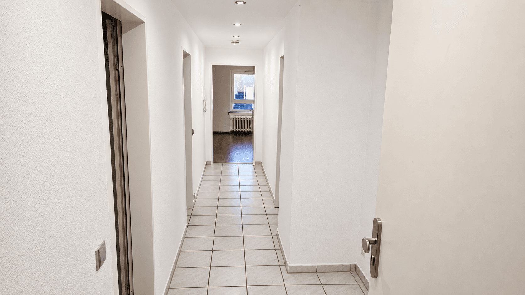 Prenájom bytu 3-izbový 92 m², Raiffeisenstraße 14-16, Remagen, Porýnie-Falcko Prenájom bytu 3-izbový 92 m², Raiffeisenstraße 14-16, Remagen, Porýnie-Falcko