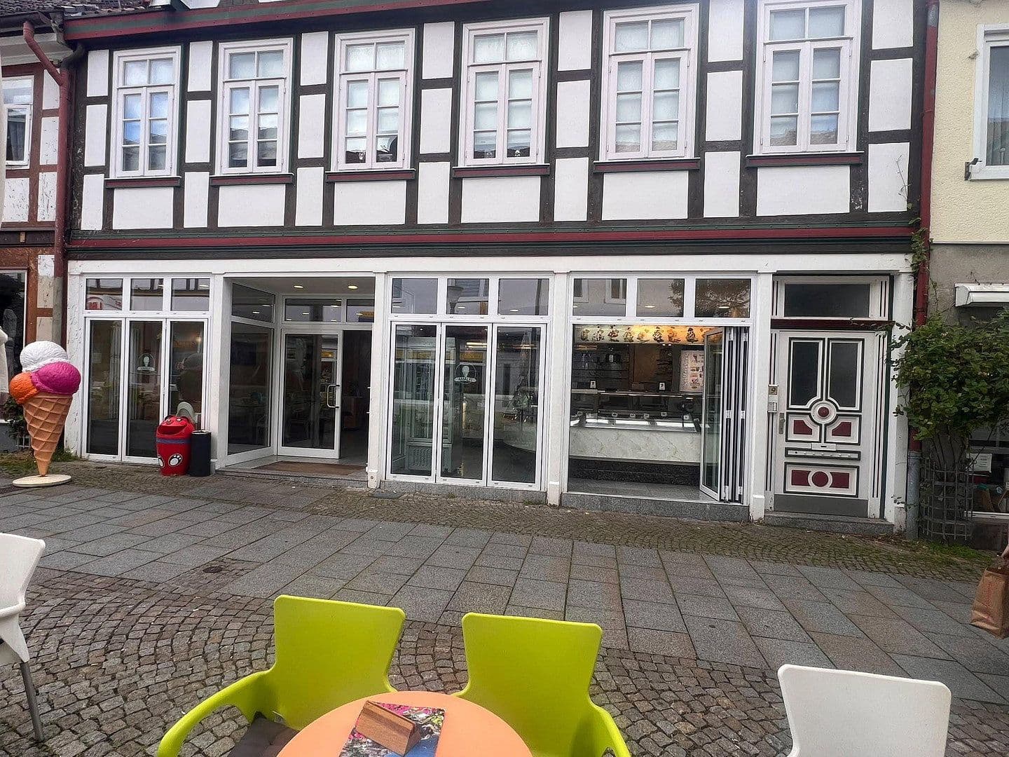 Predaj nebytového priestoru 170 m², MarktStrasse 9, Alfeld (Leine), Dolné Sasko Predaj nebytového priestoru 170 m², MarktStrasse 9, Alfeld (Leine), Dolné Sasko