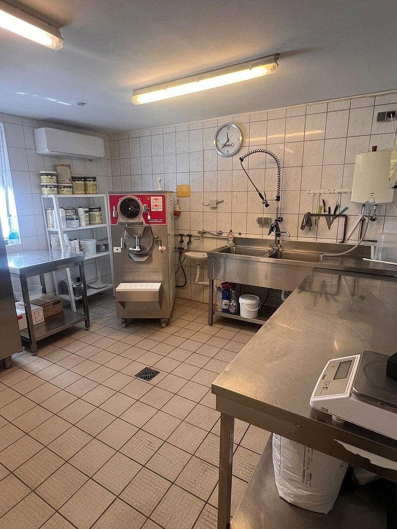 Predaj nebytového priestoru 170 m², MarktStrasse 9, Alfeld (Leine), Dolné Sasko Predaj nebytového priestoru 170 m², MarktStrasse 9, Alfeld (Leine), Dolné Sasko
