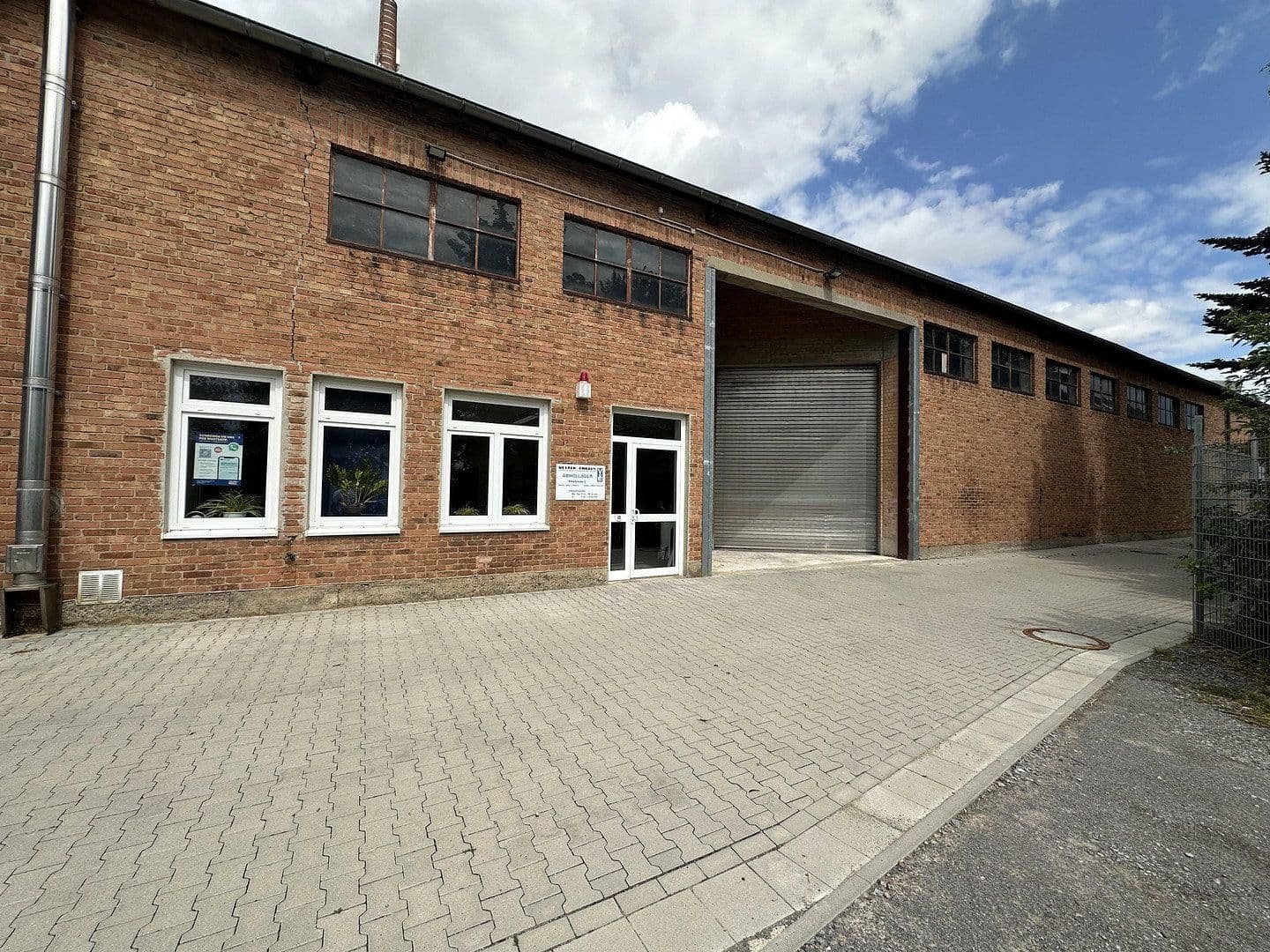 Prenájom nebytového priestoru 500 m², Obere Hilgenstock 2, Warburg, Severné Porýnie - Westfálsko Prenájom nebytového priestoru 500 m², Obere Hilgenstock 2, Warburg, Severné Porýnie - Westfálsko