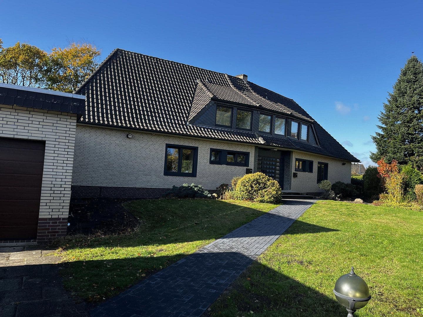 Prenájom domu 141 m², pozemok 800 m², Am Hombach 11, Weyhe, Dolné Sasko Prenájom domu 141 m², pozemok 800 m², Am Hombach 11, Weyhe, Dolné Sasko