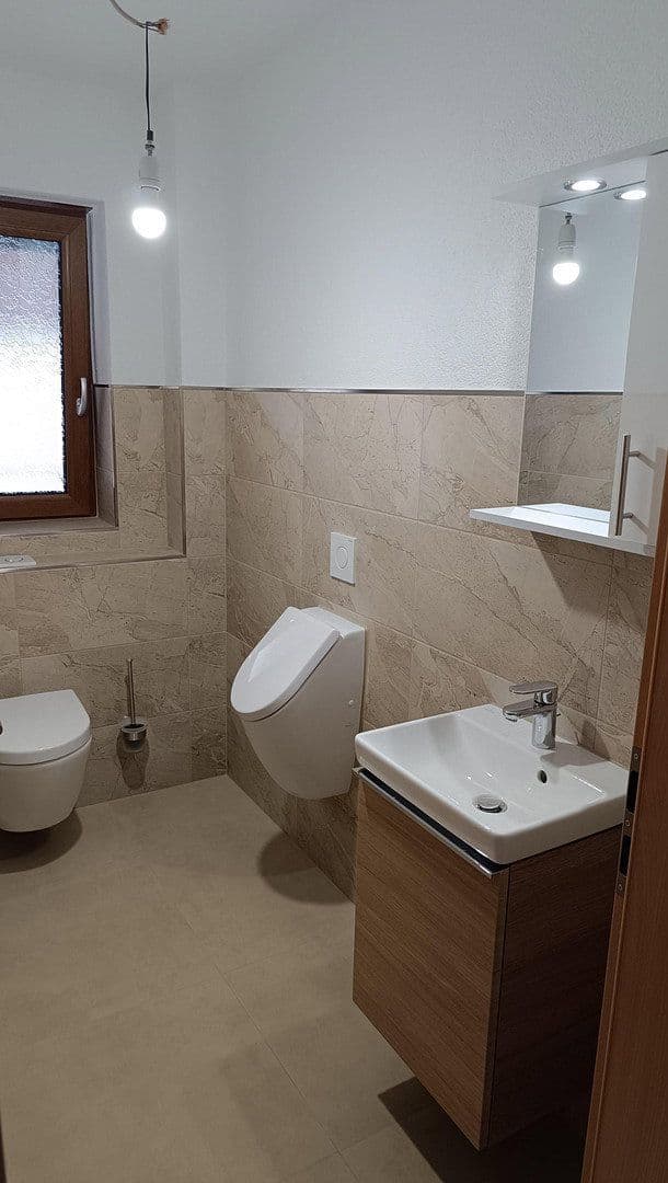Prenájom bytu 3-izbový 108 m², Kehl, Bádensko-Wurttembersko Prenájom bytu 3-izbový 108 m², Kehl, Bádensko-Wurttembersko