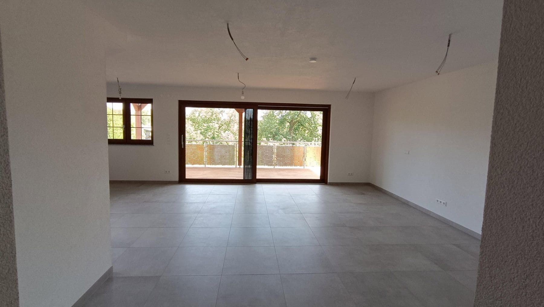 Prenájom bytu 3-izbový 108 m², Kehl, Bádensko-Wurttembersko Prenájom bytu 3-izbový 108 m², Kehl, Bádensko-Wurttembersko