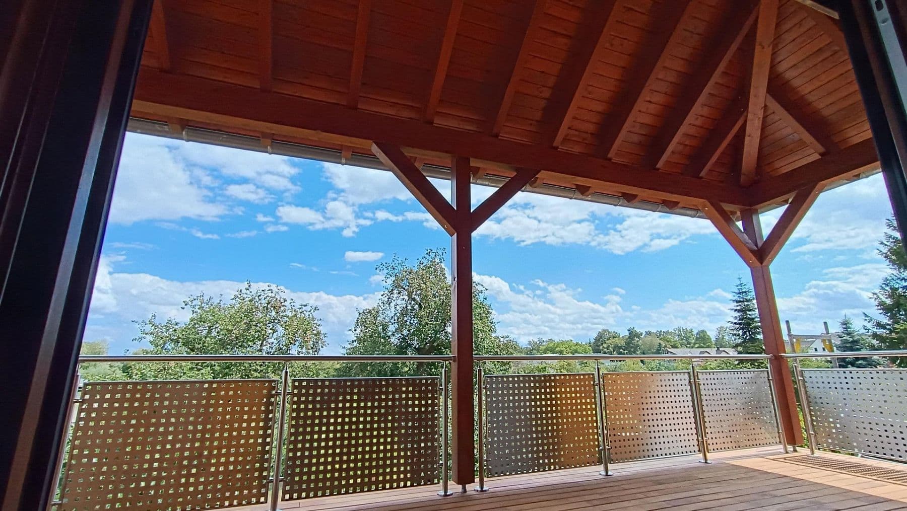 Prenájom bytu 3-izbový 108 m², Kehl, Bádensko-Wurttembersko Prenájom bytu 3-izbový 108 m², Kehl, Bádensko-Wurttembersko
