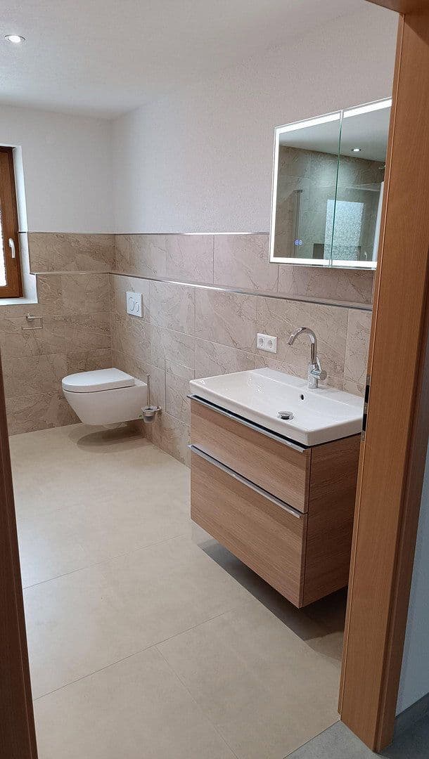 Prenájom bytu 3-izbový 108 m², Kehl, Bádensko-Wurttembersko Prenájom bytu 3-izbový 108 m², Kehl, Bádensko-Wurttembersko