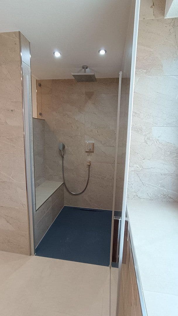 Prenájom bytu 3-izbový 108 m², Kehl, Bádensko-Wurttembersko Prenájom bytu 3-izbový 108 m², Kehl, Bádensko-Wurttembersko