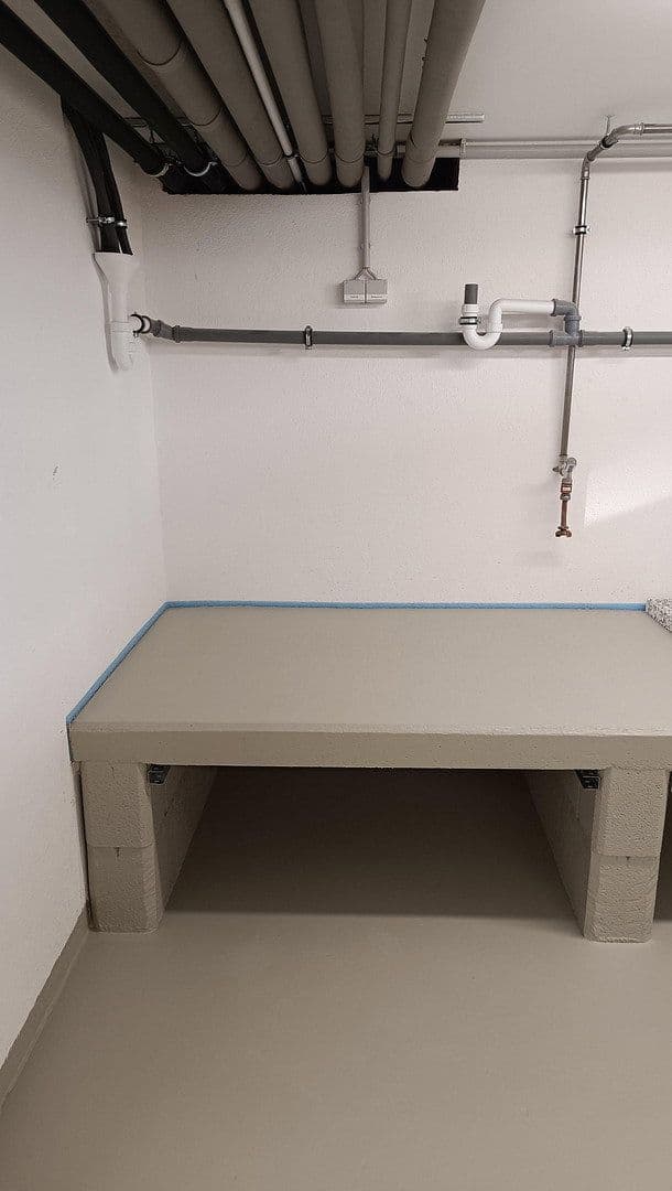 Prenájom bytu 3-izbový 108 m², Kehl, Bádensko-Wurttembersko Prenájom bytu 3-izbový 108 m², Kehl, Bádensko-Wurttembersko