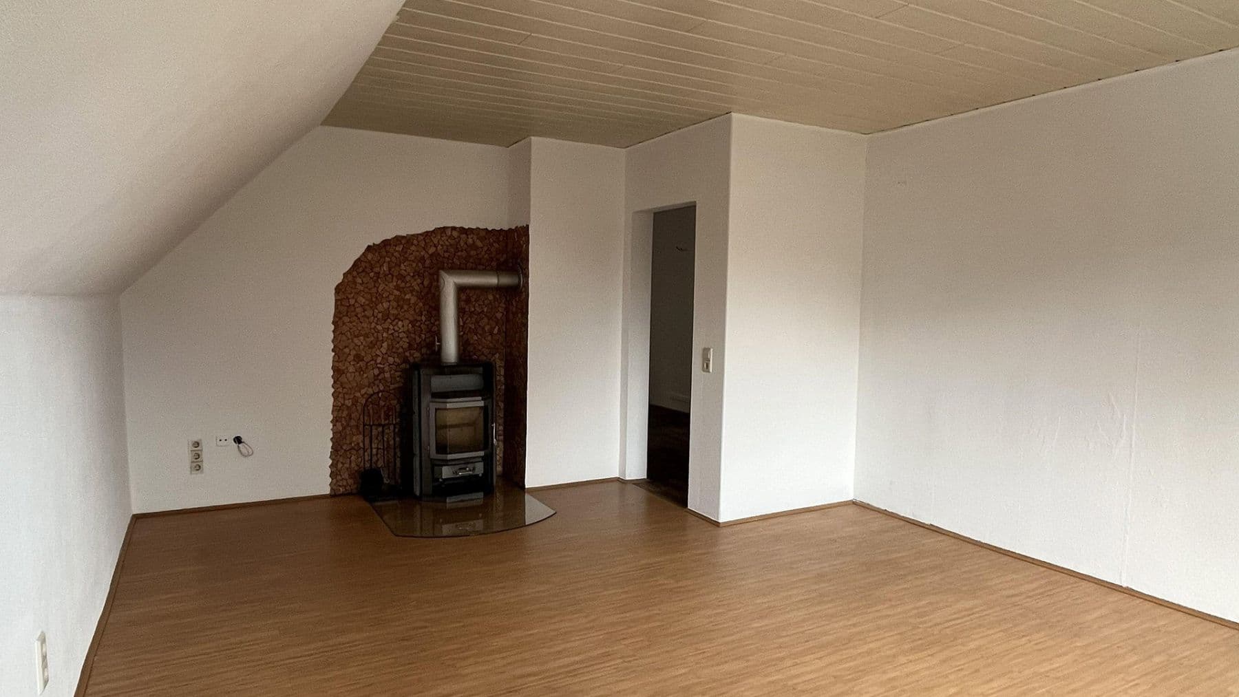 Prenájom bytu 4-izbový 90 m², Hochstraße 50, Gummersbach, Severné Porýnie - Westfálsko Prenájom bytu 4-izbový 90 m², Hochstraße 50, Gummersbach, Severné Porýnie - Westfálsko