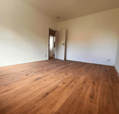 Prenájom bytu 3-izbový 63 m², Karl-Liebknecht-Straße 108, Jena, Durínsko Prenájom bytu 3-izbový 63 m², Karl-Liebknecht-Straße 108, Jena, Durínsko