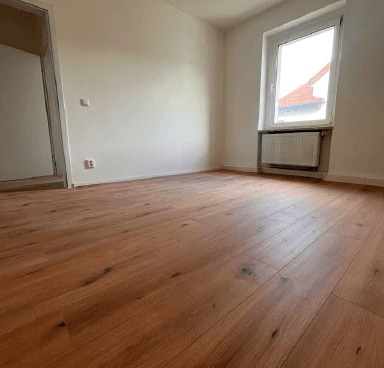 Prenájom bytu 3-izbový 63 m², Karl-Liebknecht-Straße 108, Jena, Durínsko Prenájom bytu 3-izbový 63 m², Karl-Liebknecht-Straße 108, Jena, Durínsko