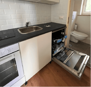 Prenájom bytu 3-izbový 63 m², Karl-Liebknecht-Straße 108, Jena, Durínsko Prenájom bytu 3-izbový 63 m², Karl-Liebknecht-Straße 108, Jena, Durínsko