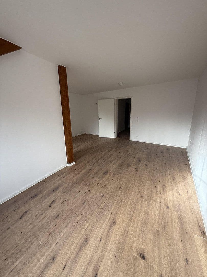 Prenájom bytu 2-izbový 68 m², August-Bebel-Straße 13, Kahla, Durínsko Prenájom bytu 2-izbový 68 m², August-Bebel-Straße 13, Kahla, Durínsko