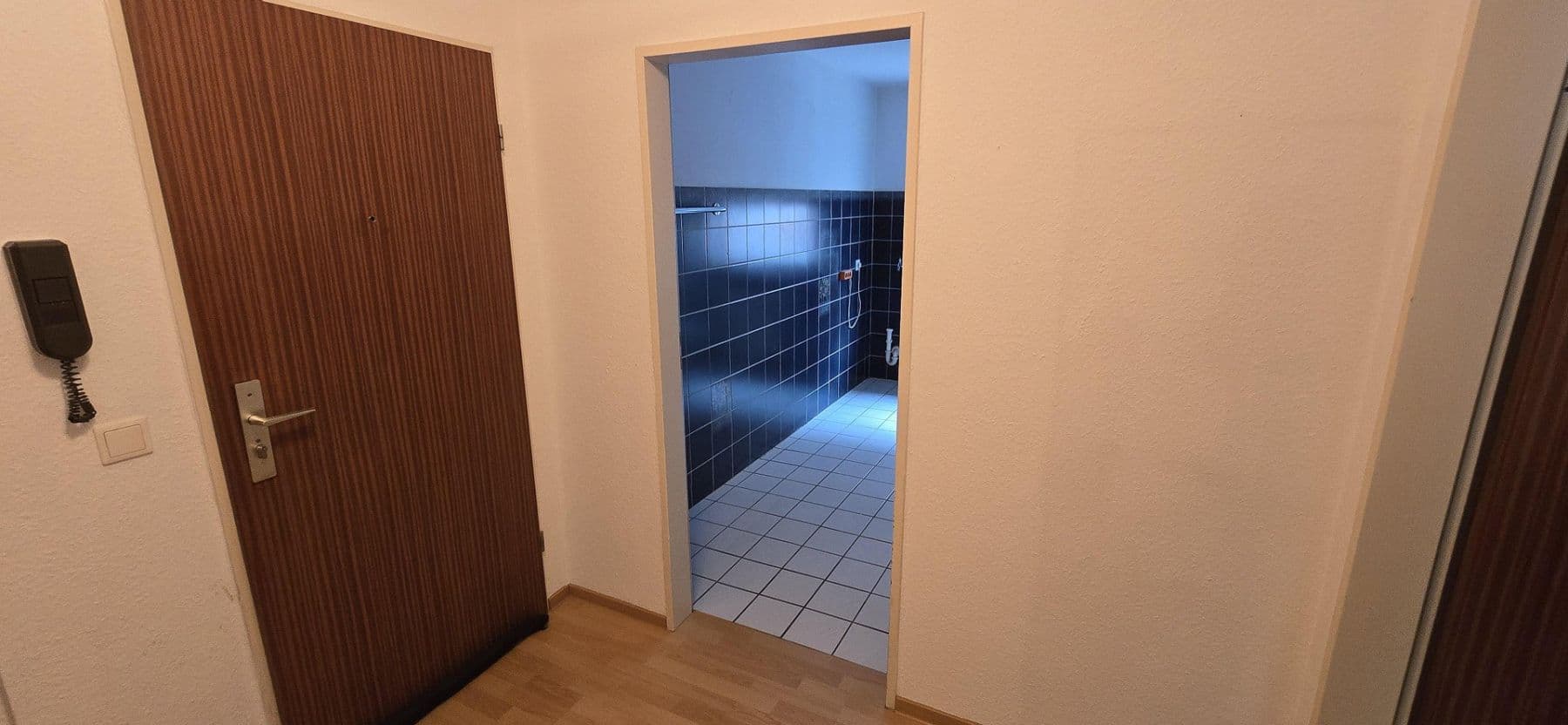 Prenájom bytu 2-izbový 66 m², Klosterstr. 5, Duisburg, Severné Porýnie - Westfálsko Prenájom bytu 2-izbový 66 m², Klosterstr. 5, Duisburg, Severné Porýnie - Westfálsko