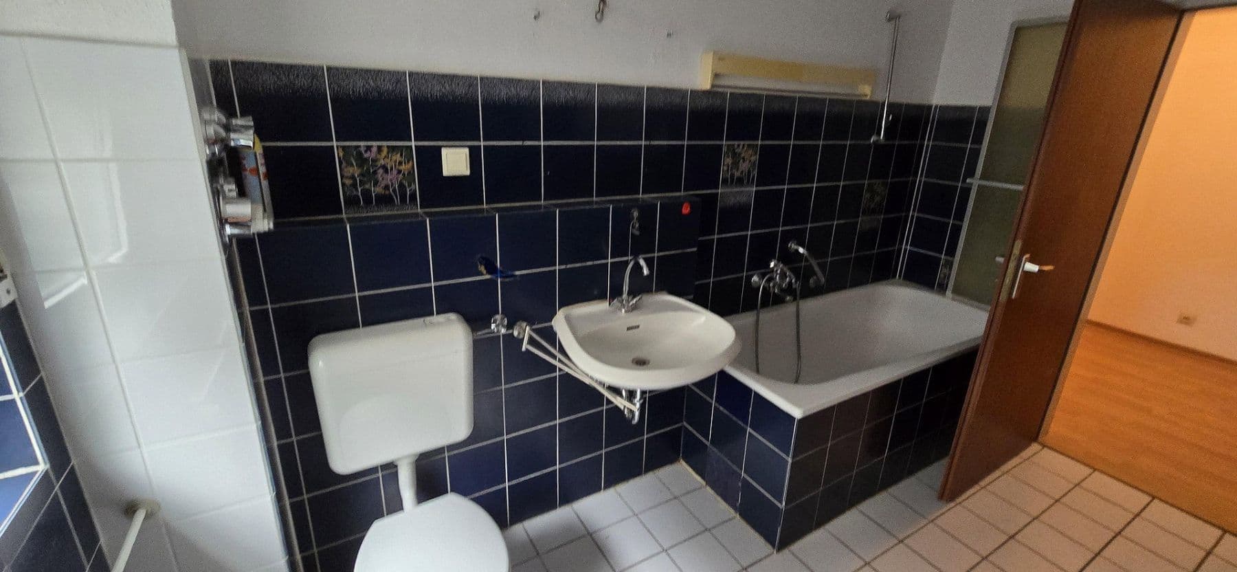 Prenájom bytu 2-izbový 66 m², Klosterstr. 5, Duisburg, Severné Porýnie - Westfálsko Prenájom bytu 2-izbový 66 m², Klosterstr. 5, Duisburg, Severné Porýnie - Westfálsko