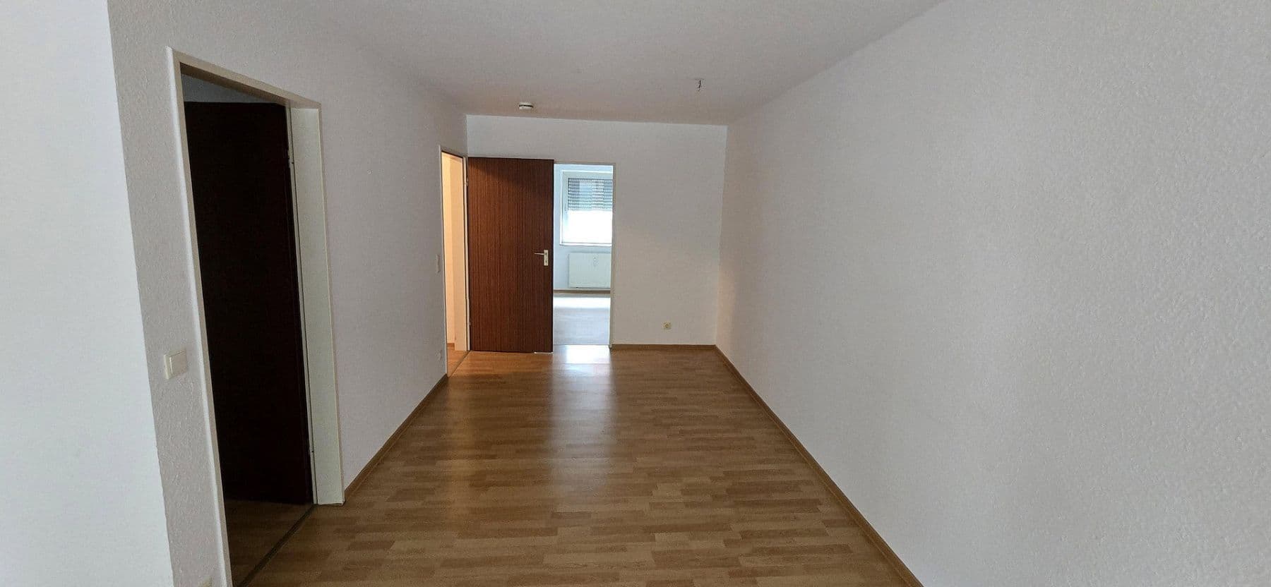 Prenájom bytu 2-izbový 66 m², Klosterstr. 5, Duisburg, Severné Porýnie - Westfálsko Prenájom bytu 2-izbový 66 m², Klosterstr. 5, Duisburg, Severné Porýnie - Westfálsko